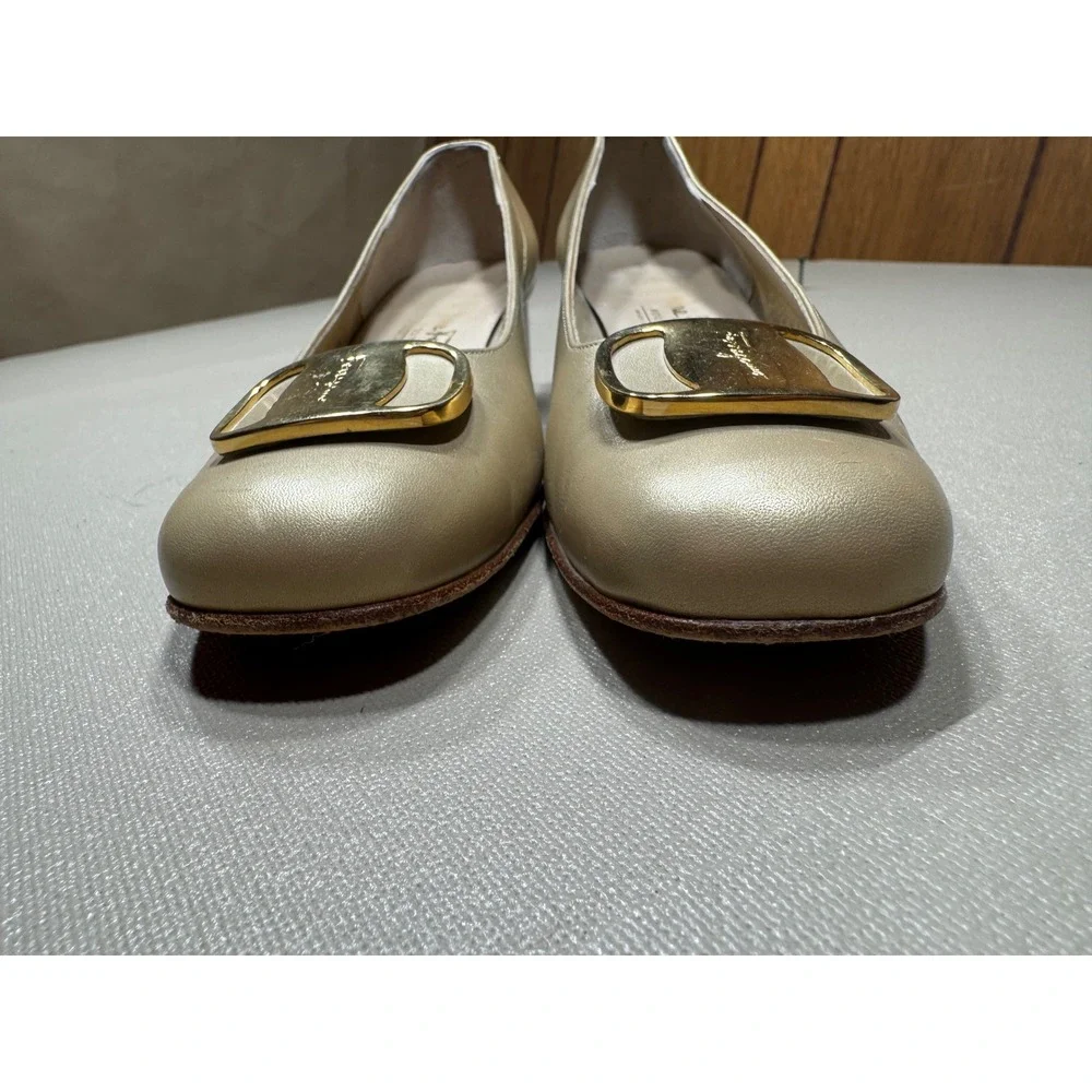 Salvatore Ferragamo Boutique Vintage Gold Metallic Leather Block Heel Pumps 5.5B